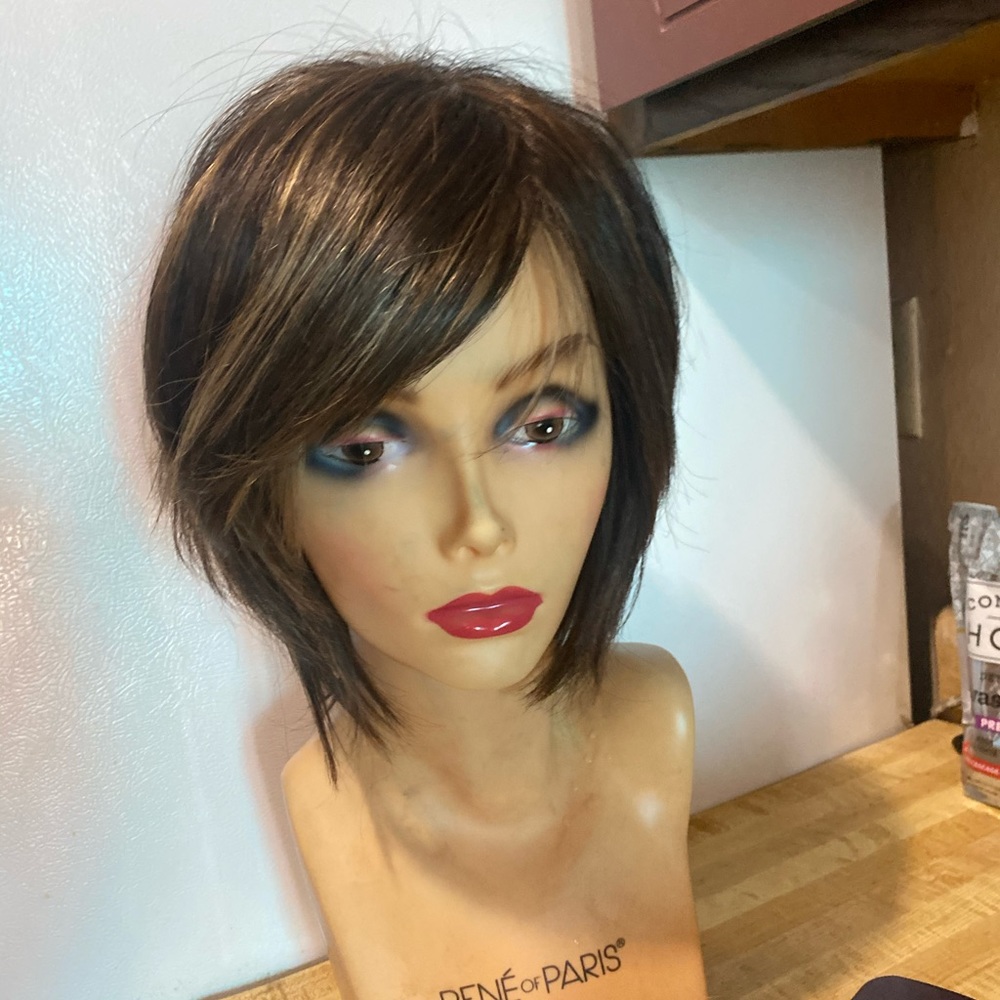Noriko “Reese” wig in choc swirl